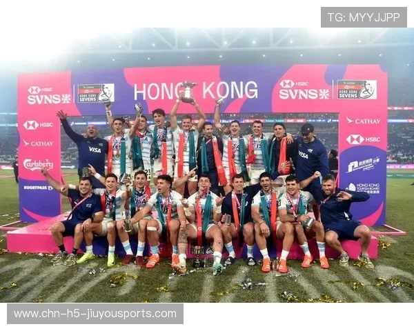 新西兰七人制橄榄球赛场配合默契十足，新西兰橄榄球比赛视频